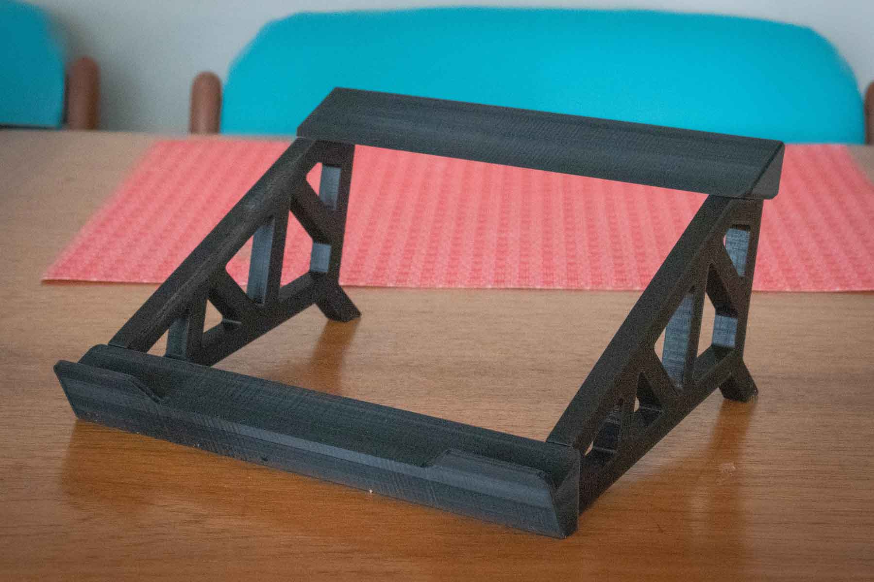 3d printed laptop stand, assembled