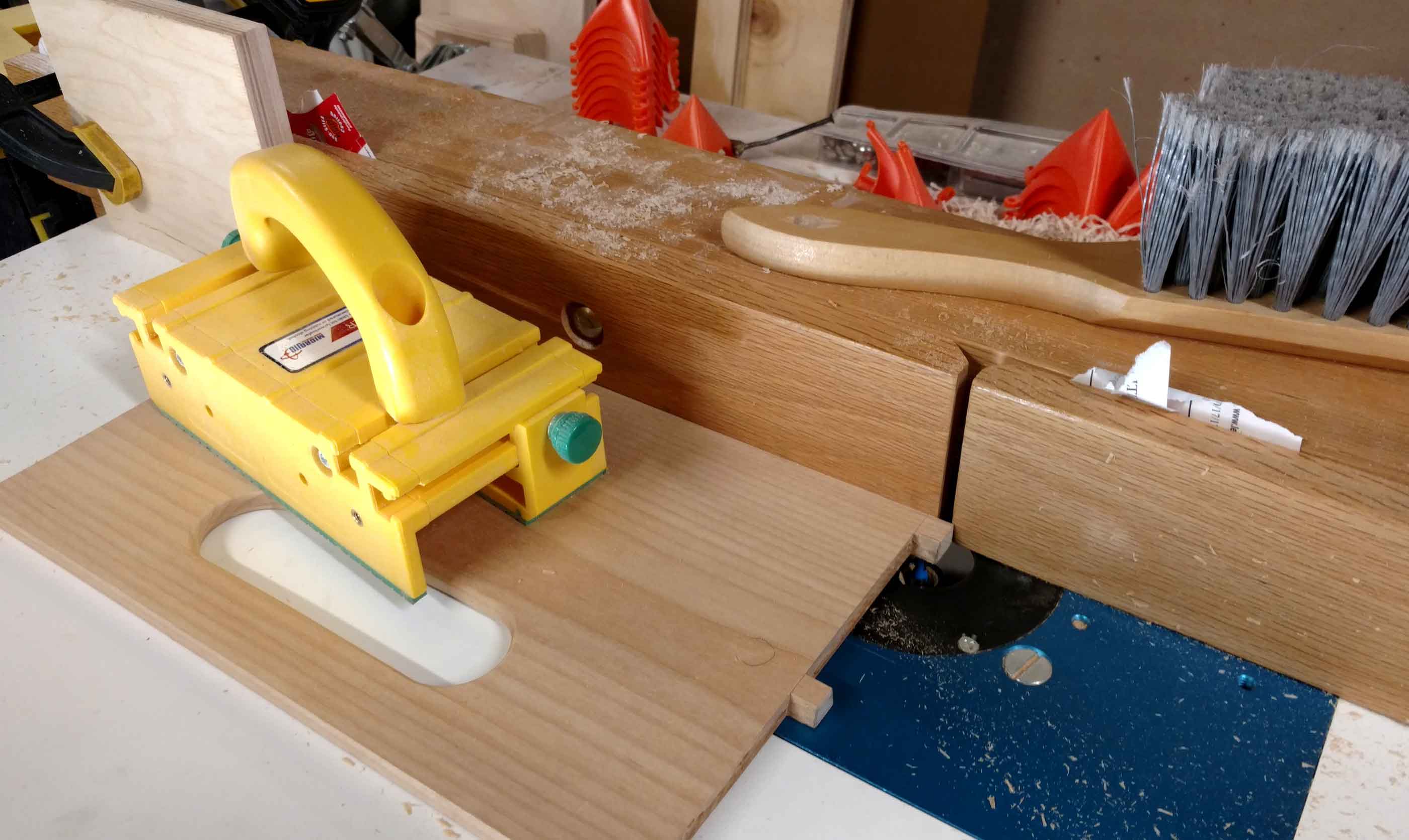box front on a router table